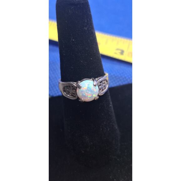 Round Cut Pearl White Opal Ring- 925 Sterling Silver- 7.75 - Picture 7 of 10